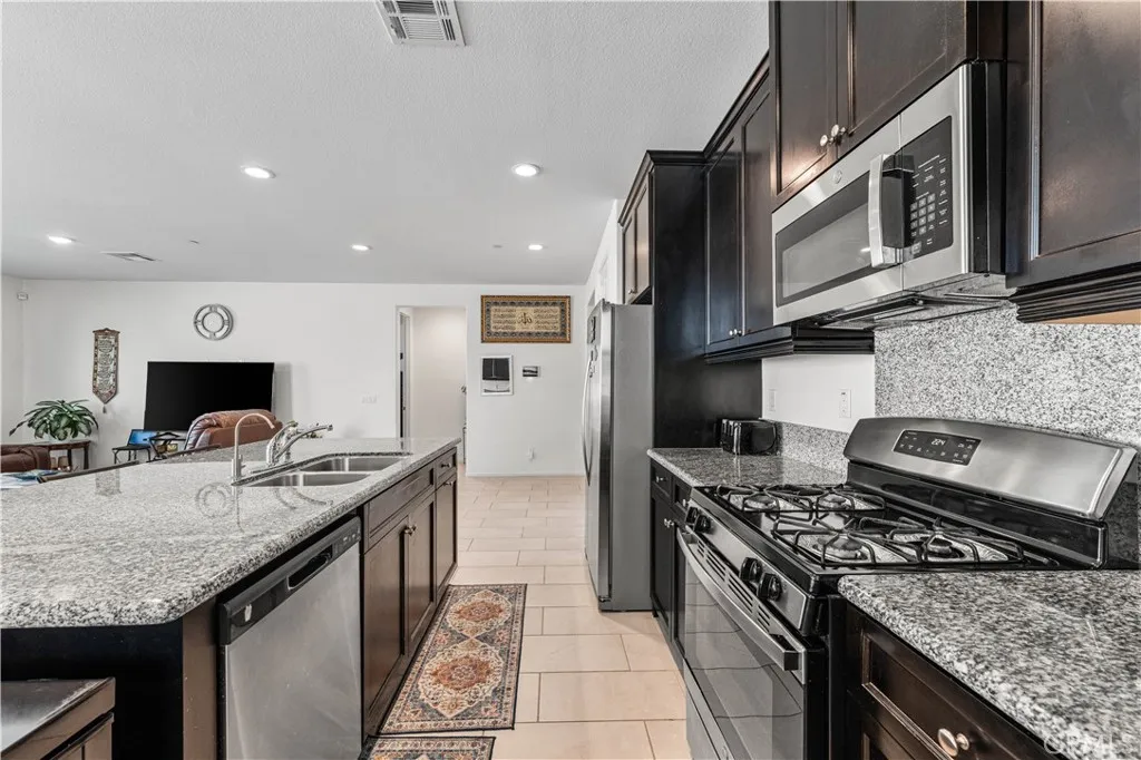 Additional image 63 of 37732 Phelan Lane, Palmdale, CA 93552