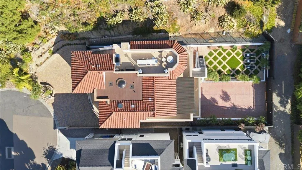 Additional image 116 of 1045 Van Nuys Street, San Diego, CA 92109