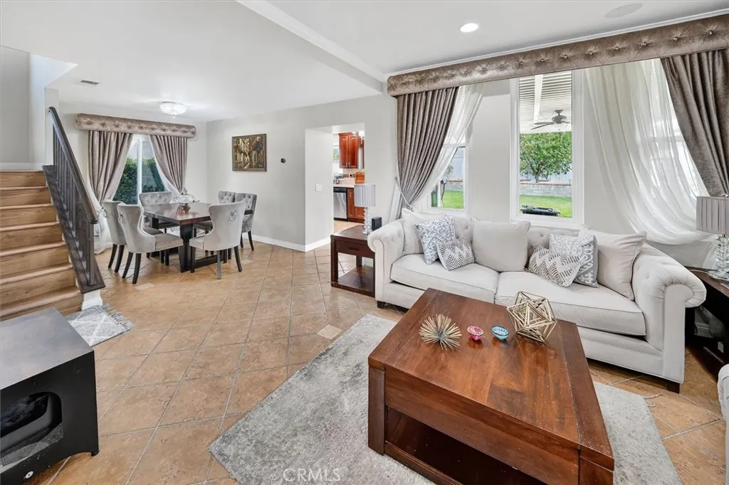 Additional image 5 of 26530 Goldfinch Pl, Canyon Country, CA 91351