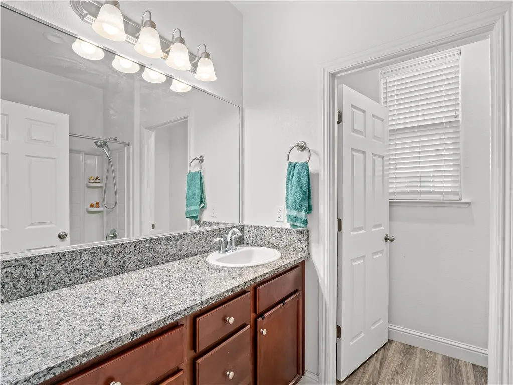 Additional image 71 of 425 Karen Ave, Kerman, CA 93630