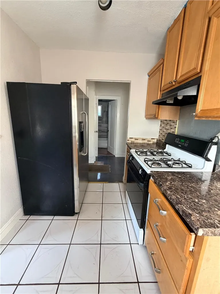 Additional image 18 of 2452 Adriatic Ave, Long Beach, CA 90810