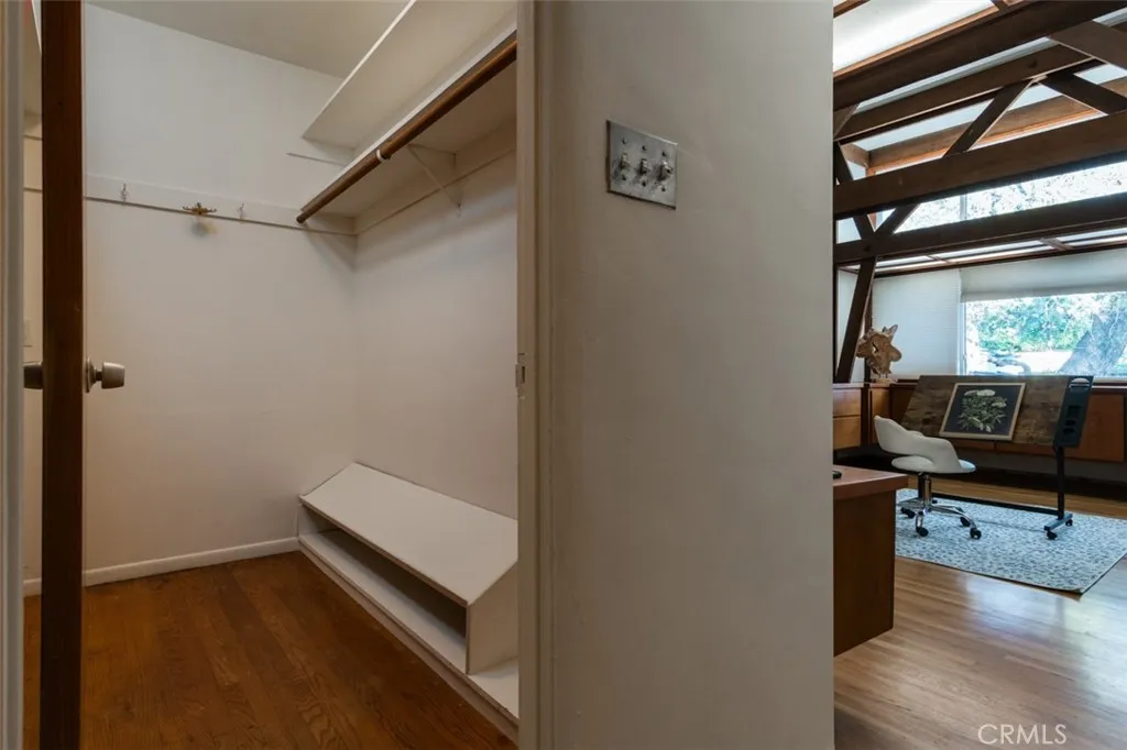 Additional image 59 of 254 S Berkeley Ave, Pasadena, CA 91107