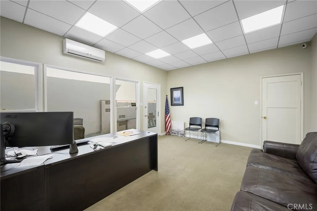 Additional image 62 of 2304 W Burbank Boulevard, Burbank, CA 91506