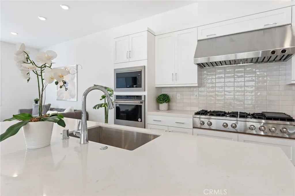 Additional image 121 of 408 Treble, Irvine, CA 92618