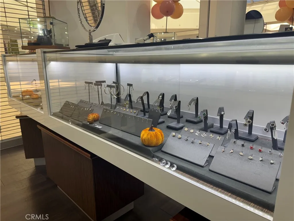 Additional image 29 of 217 Stonewood Street Unit B13, Downey, CA 90241