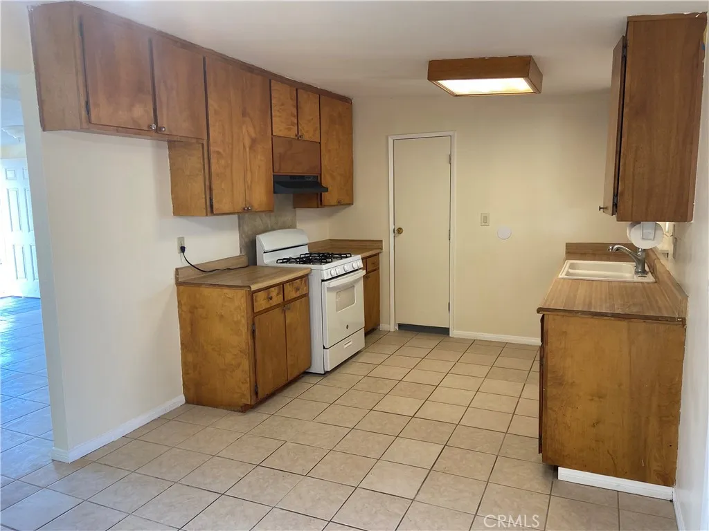 Additional image 43 of 8580 Jacaranda Avenue, California City, CA 93505