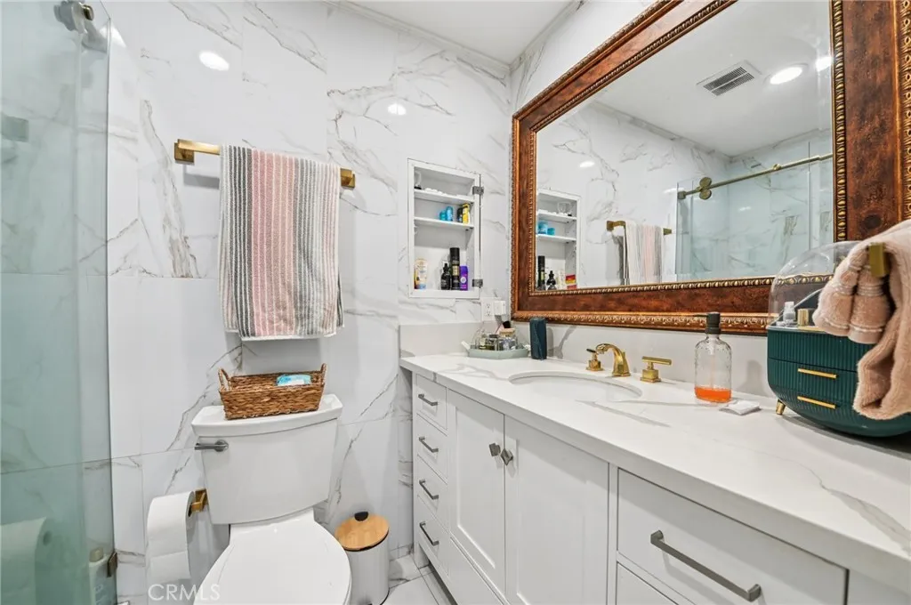 Additional image 23 of 1430 Cabrillo Park Unit B, Santa Ana, CA 92701