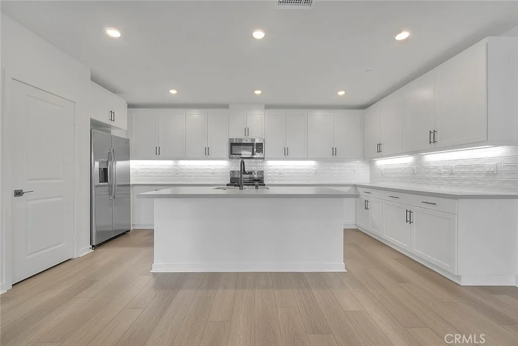 Additional image 7 of 12903 Paradiso Unit 201, Eastvale, CA 92880