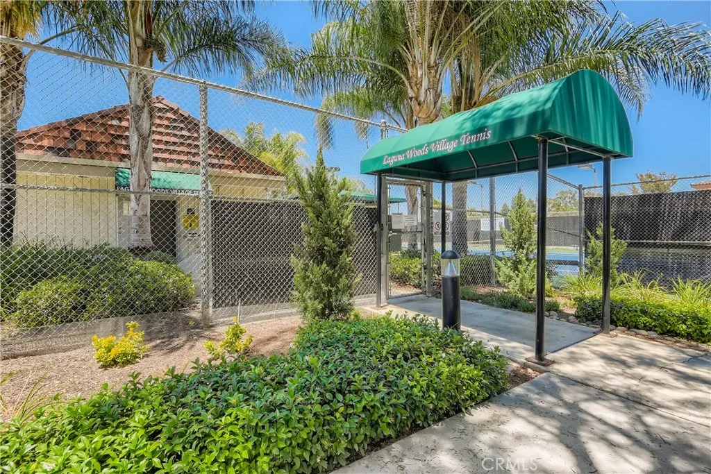 2048 Via Mariposa Unit D, Laguna Woods, CA 92637