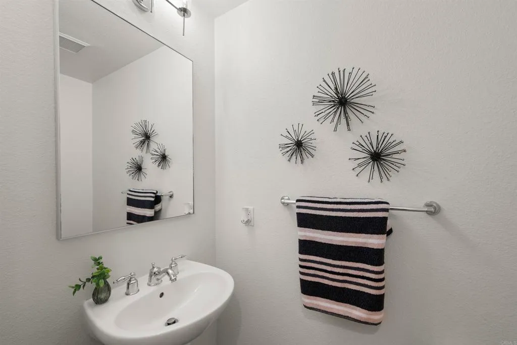 Additional image 28 of 2753 Bellezza Dr, San Diego, CA 92108