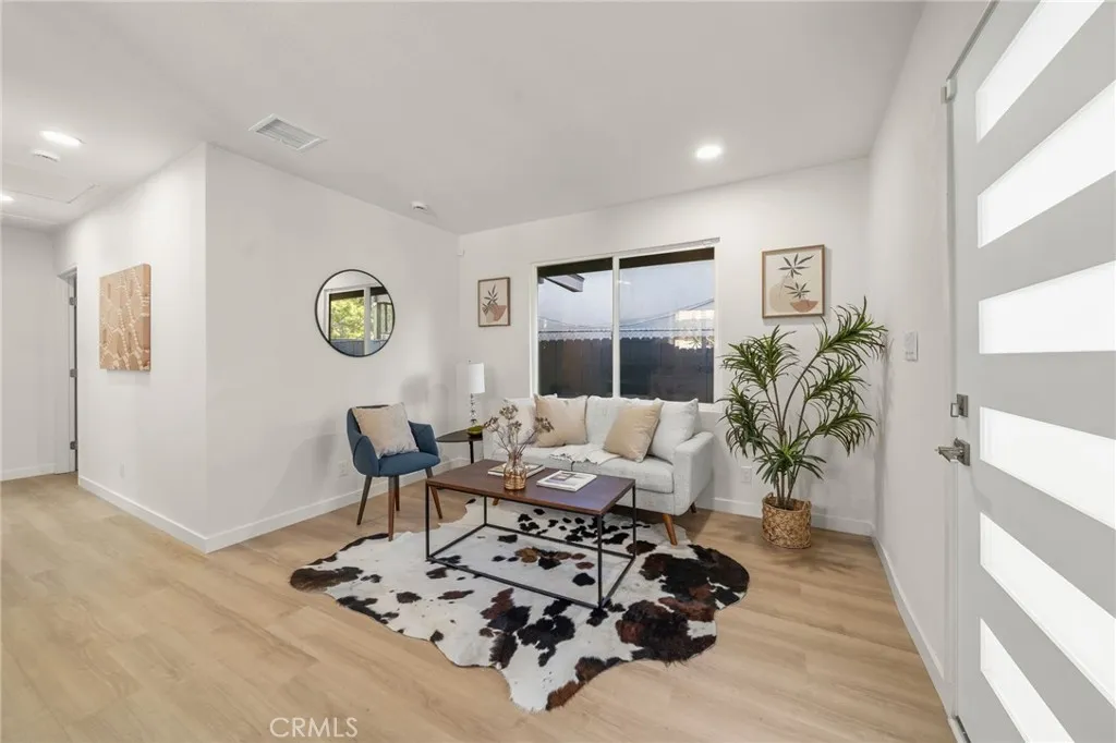 Additional image 26 of 408 Orange Ave, Long Beach, CA 90802