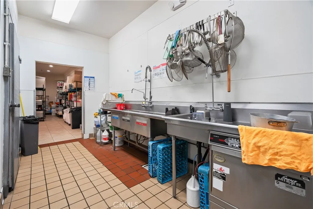 Additional image 106 of 13076 Glenoaks, Sylmar, CA 91342