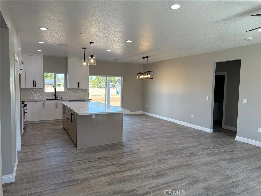 Additional image 3 of 11182 Caribou Avenue, Apple Valley, CA 92307