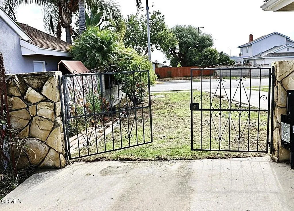 8373 Wabash Street, Ventura, CA 93004