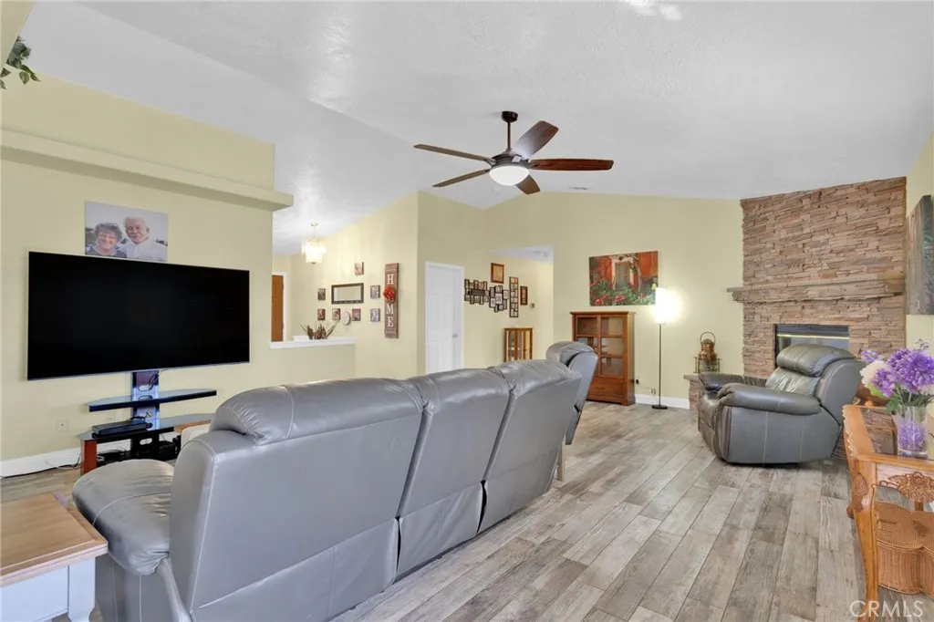 Additional image 16 of 18311 Owatonna Road, Apple Valley, CA 92307