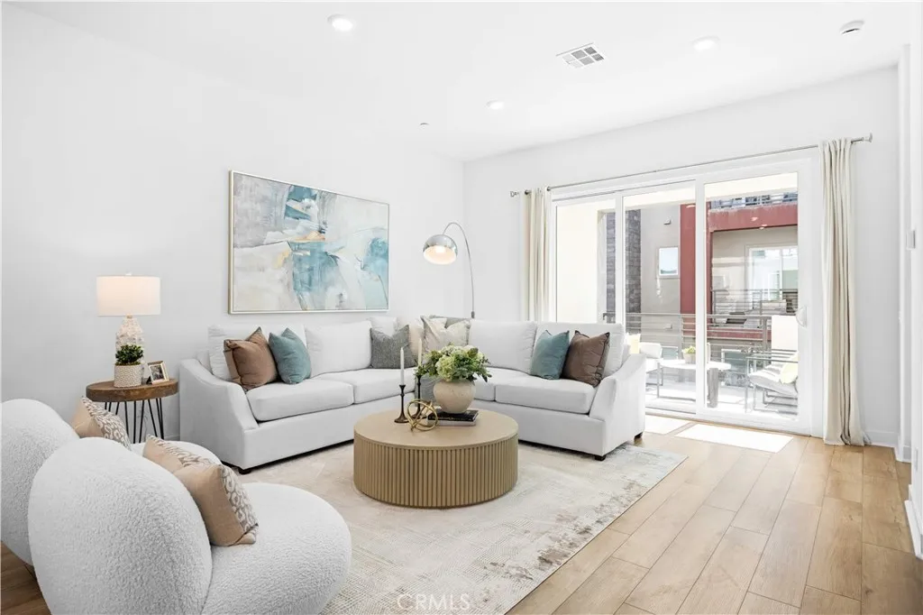 Additional image 11 of 344 Tank, Irvine, CA 92618