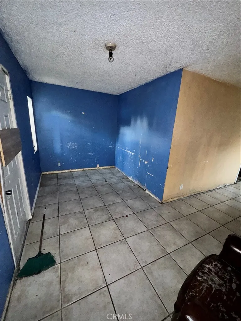 Additional image 25 of 13300 S Largo Avenue, Compton, CA 90222