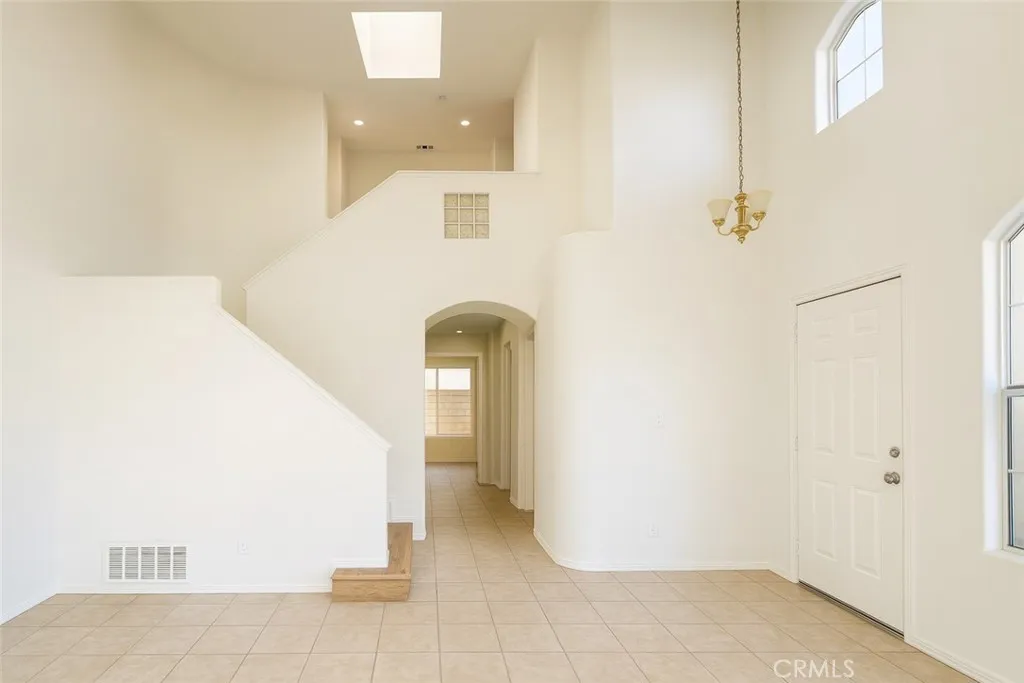 Additional image 6 of 5372 Lakewood Court, Palmdale, CA 93552