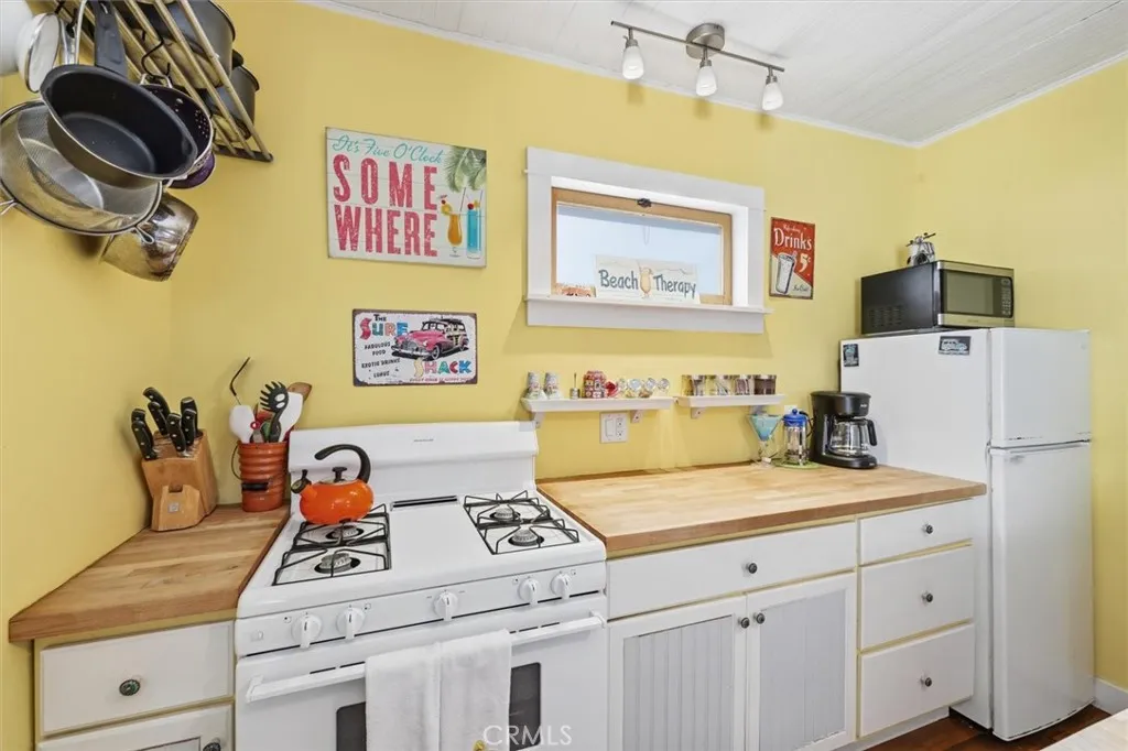 Additional image 8 of 222 S Broadway Ave, Redondo Beach, CA 90277