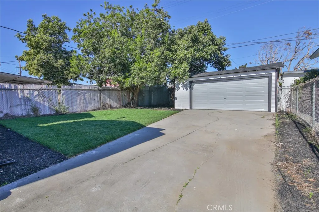 Additional image 71 of 1335 W 68th St, Los Angeles, CA 90044