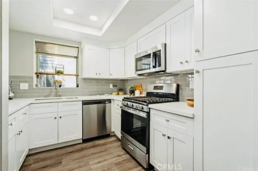 Additional image 5 of 26972 Flo Ln Unit 305, Canyon Country, CA 91351