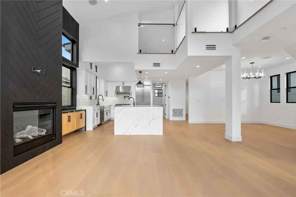 Additional image 4 of 110 S Irena Avenue Unit A, Redondo Beach, CA 90277