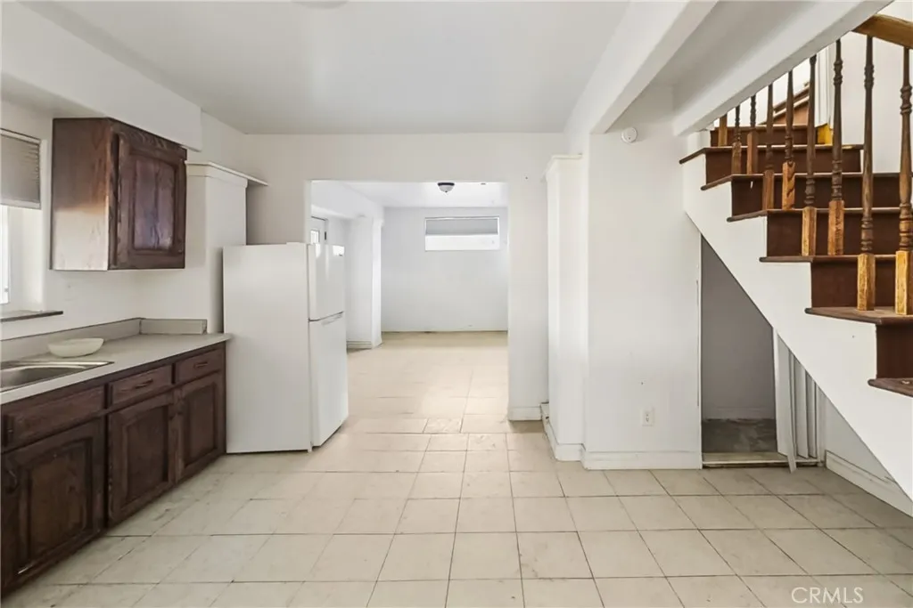 Additional image 26 of 261 E Crescent Avenue, Redlands, CA 92373