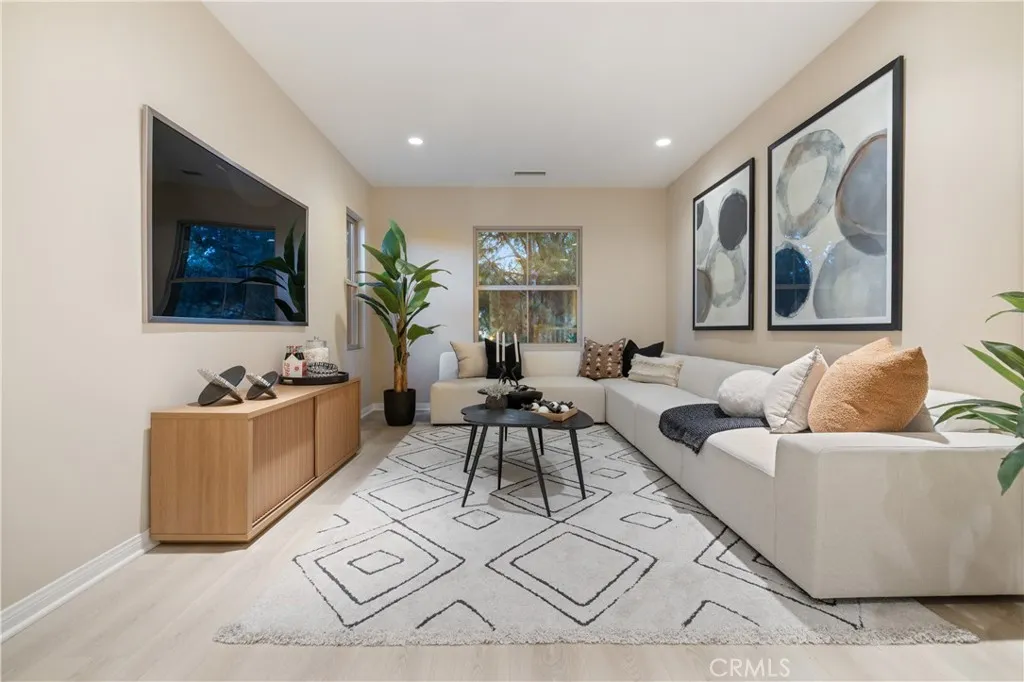 Additional image 17 of 21 Deergrass, Irvine, CA 92618