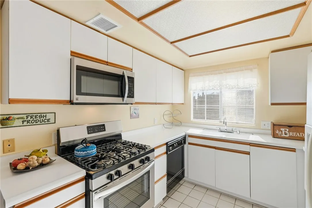 Additional image 43 of 871 S Lucerne Blvd Unit 2, Los Angeles, CA 90005