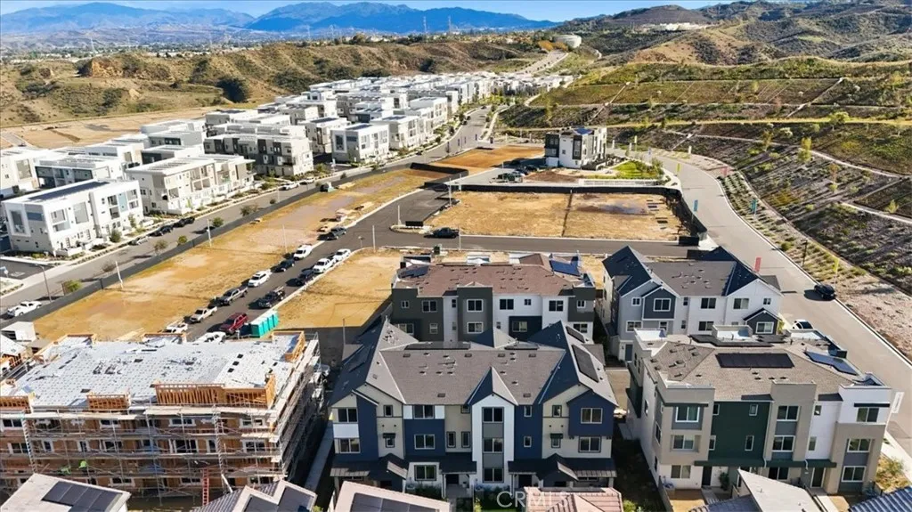 Additional image 109 of 27321 Bear Creek Lane, Valencia, CA 91381