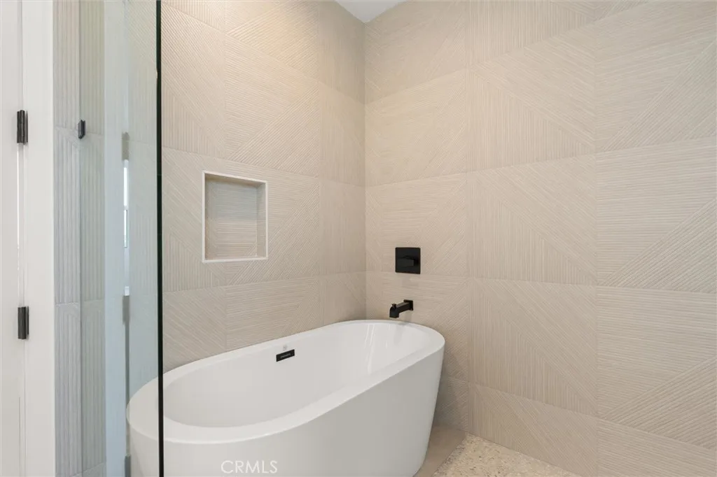 Additional image 73 of 6059 N Tujunga Avenue, North Hollywood, CA 91606