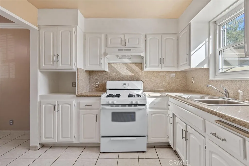 Additional image 52 of 13438 Mercer, Pacoima, CA 91331