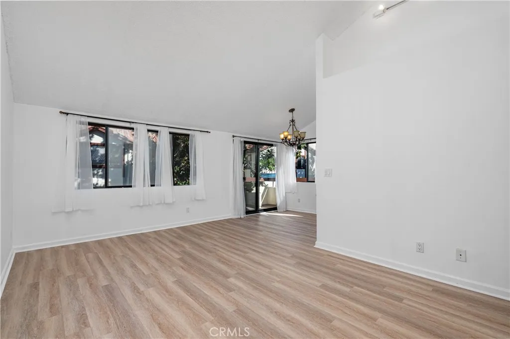 Additional image 59 of 18119 Sundowner Way Unit 976, Canyon Country, CA 91387