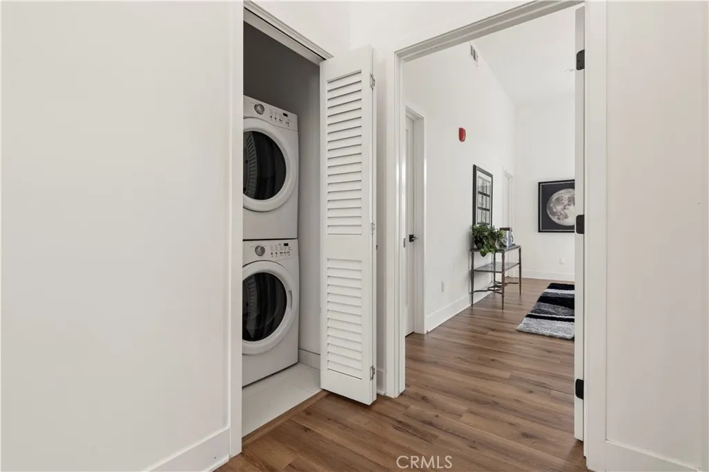 Additional image 23 of 288 S Oakland Ave Unit 211, Pasadena, CA 91101