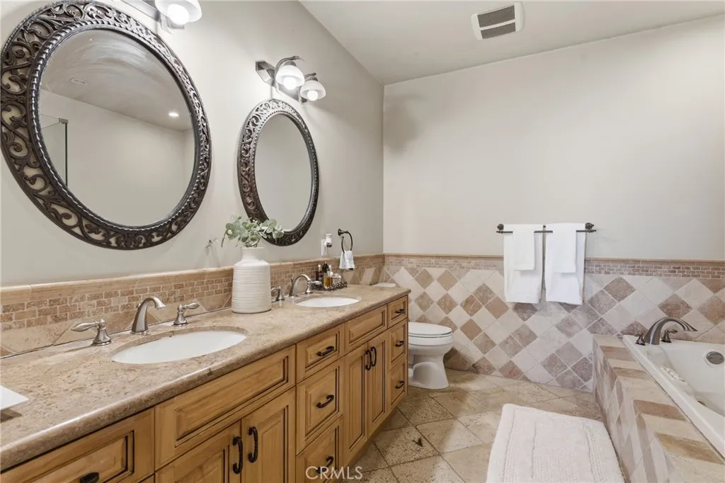 Additional image 21 of 22711 Collins Street, Woodland Hills, CA 91367