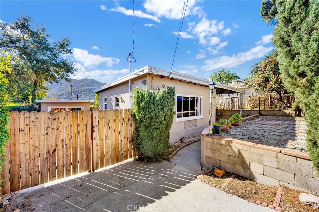 Additional image 3 of 3740 4th, La Crescenta, CA 91214