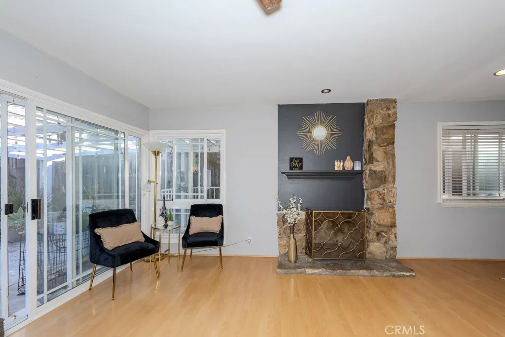 Additional image 9 of 130 N Lohrum Ln, Anaheim Hills, CA 92807