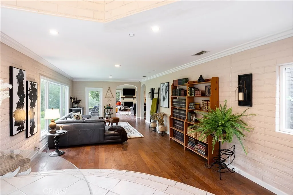 Additional image 6 of 1076 Norumbega Dr, Monrovia, CA 91016