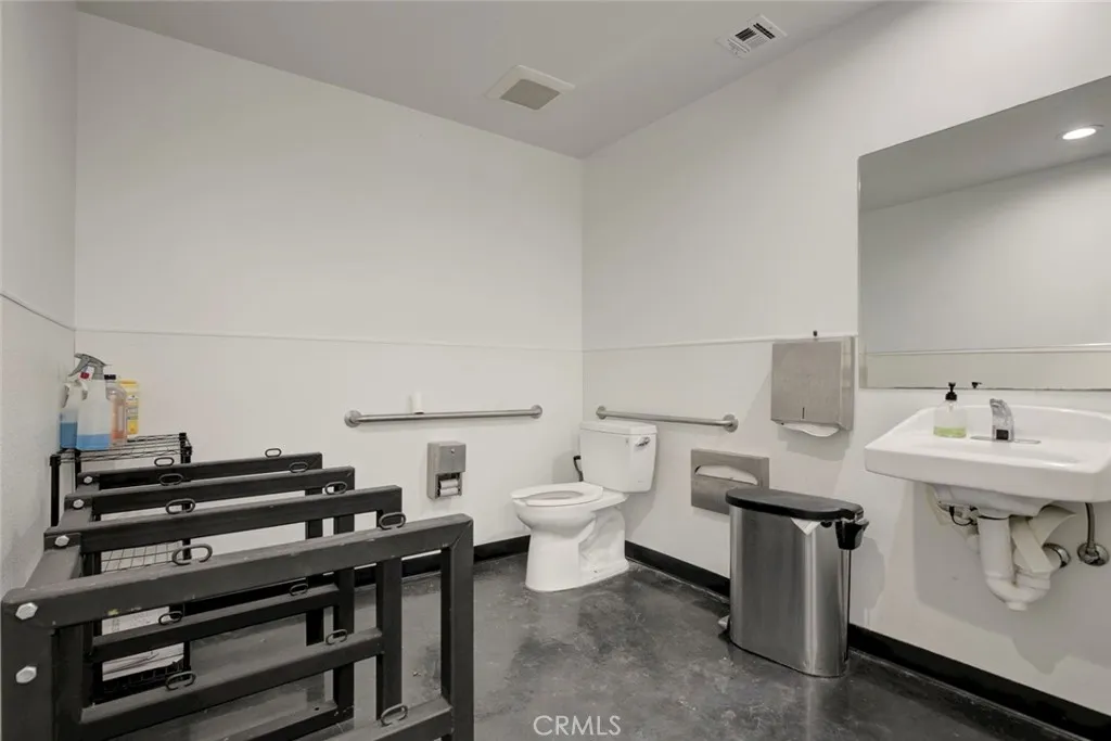 Additional image 76 of 18417 Bryant Street, Northridge, CA 91325