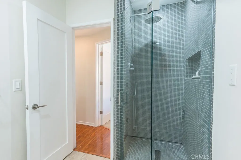 Additional image 119 of 6563 Bianca, Lake Balboa, CA 91406