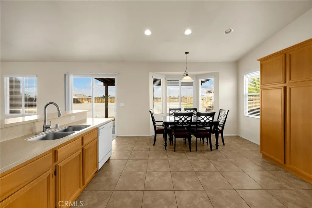 Additional image 20 of 21266 Colombard Way, Apple Valley, CA 92308