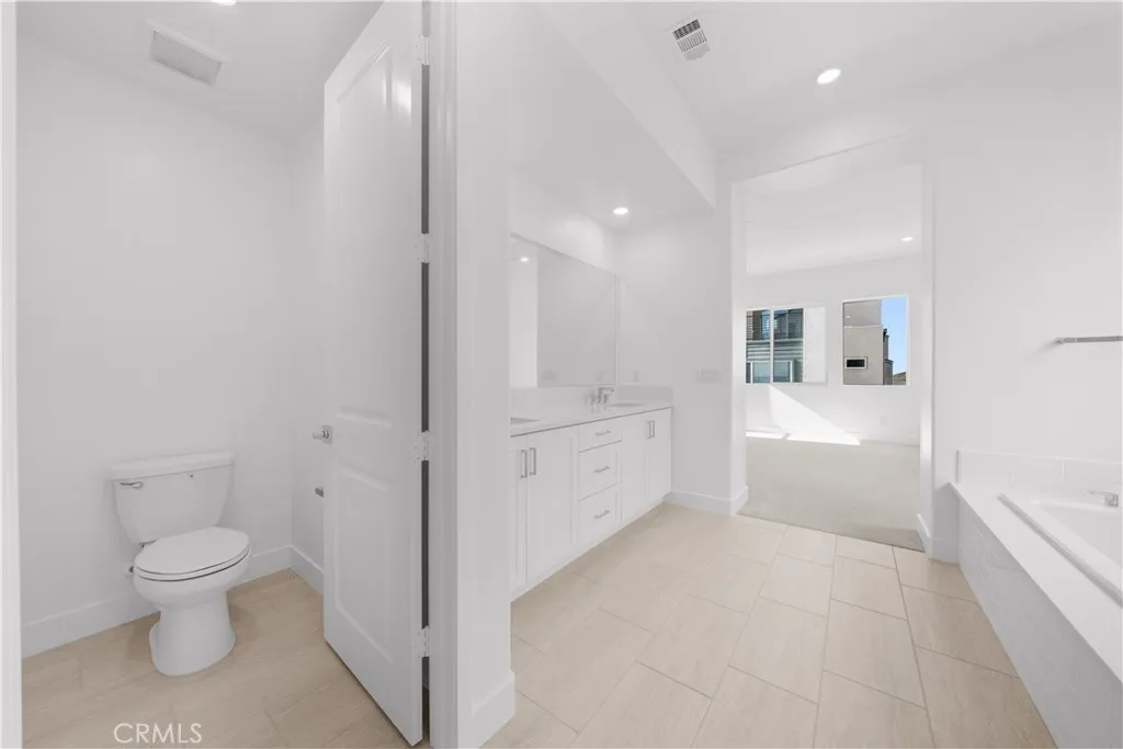 Additional image 87 of 165 Sawbuck, Irvine, CA 92618