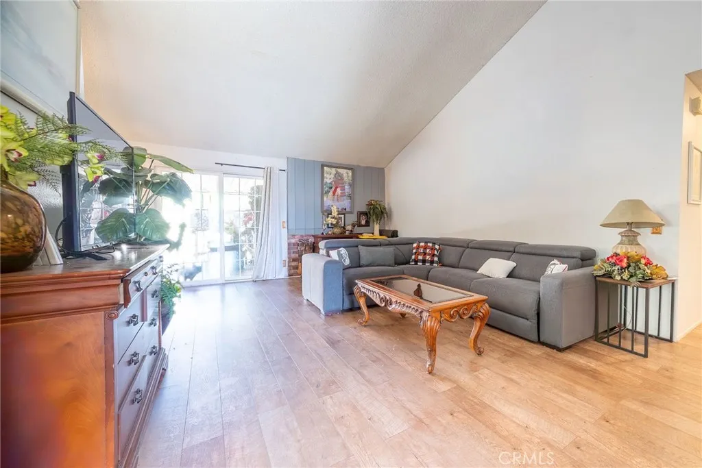 Additional image 2 of 2433 Medina Avenue, Simi Valley, CA 93063