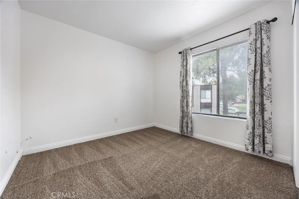 Additional image 47 of 5908 Almendra Court Unit C, Bakersfield, CA 93309