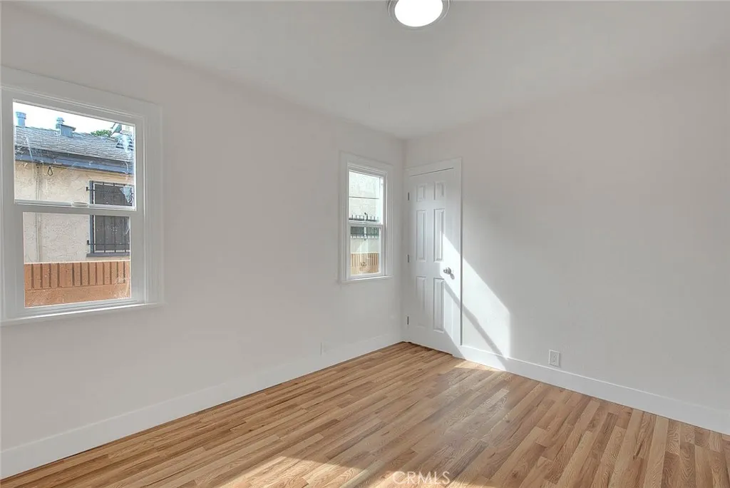 Additional image 100 of 547 W 106th St, Los Angeles, CA 90044