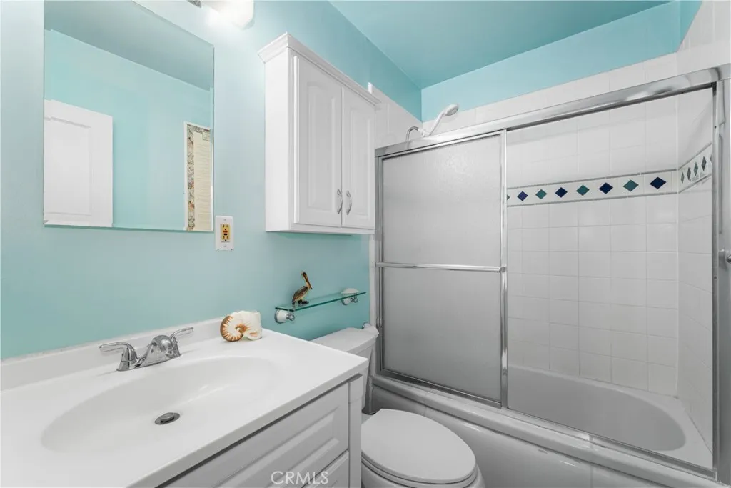 Additional image 75 of 5815 E Oxholm St, Long Beach, CA 90808