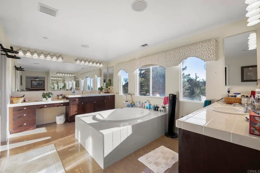 Additional image 18 of 10353 Pinion Trl, Escondido, CA 92026