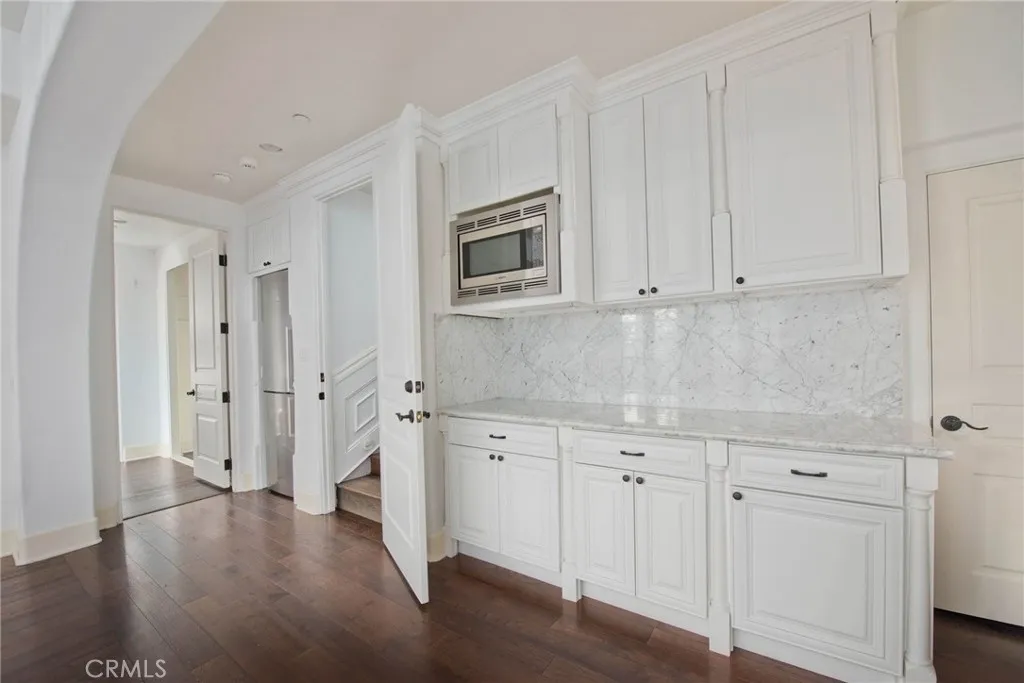 Additional image 74 of 558 Hillgreen Drive Unit 207, Beverly Hills, CA 90212