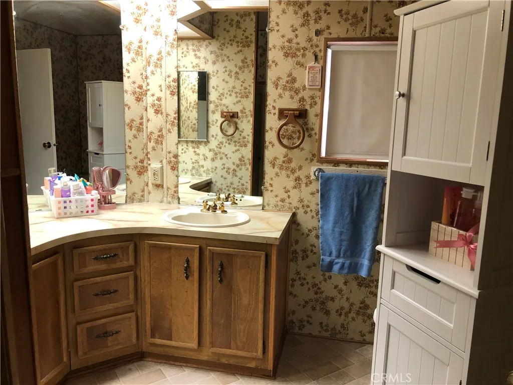 Additional image 19 of 307 S Smith Ave, Corona, CA 92882