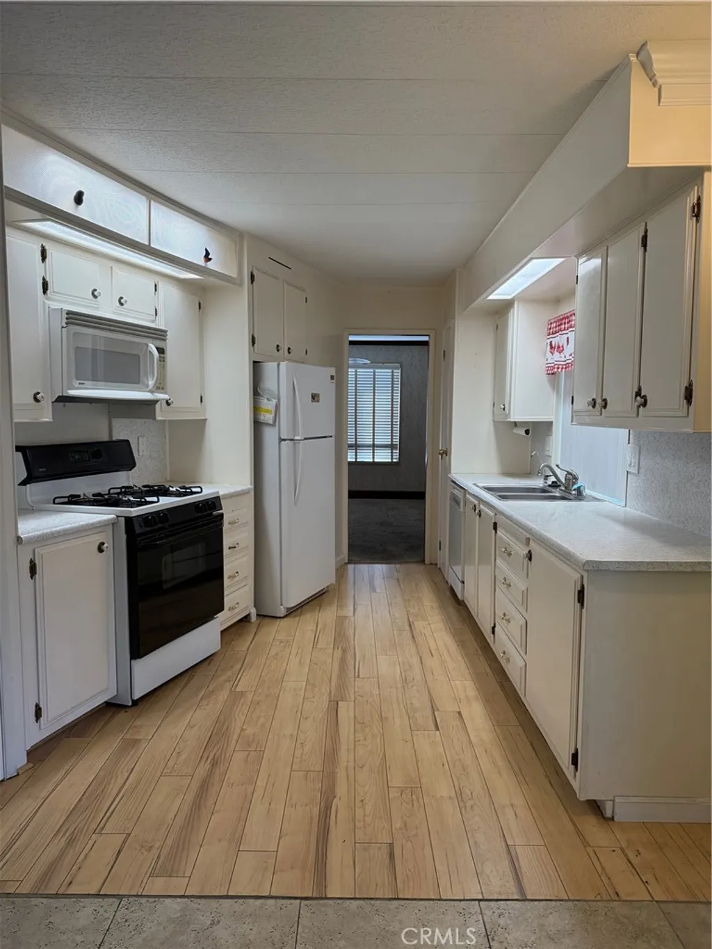 Additional image 10 of 590 Santa Lucia Dr, Hemet, CA 92543